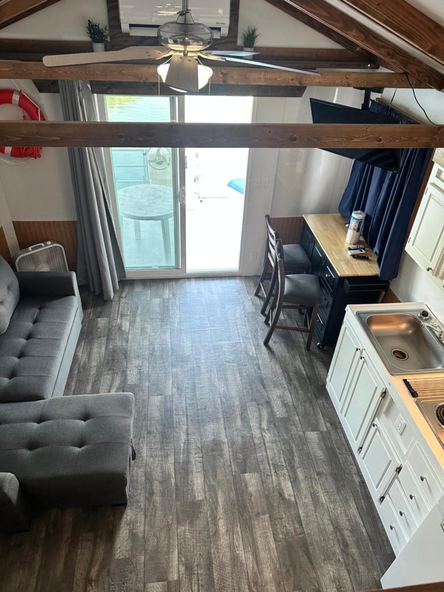 Aqua Lodges At Hurricane Hole Marina Stock Island Exterior foto